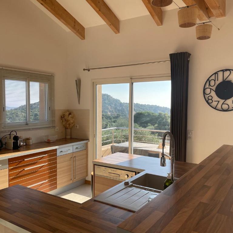 House with sea view, Route de Palombaggia - Villa de 3 dormitorios - 13