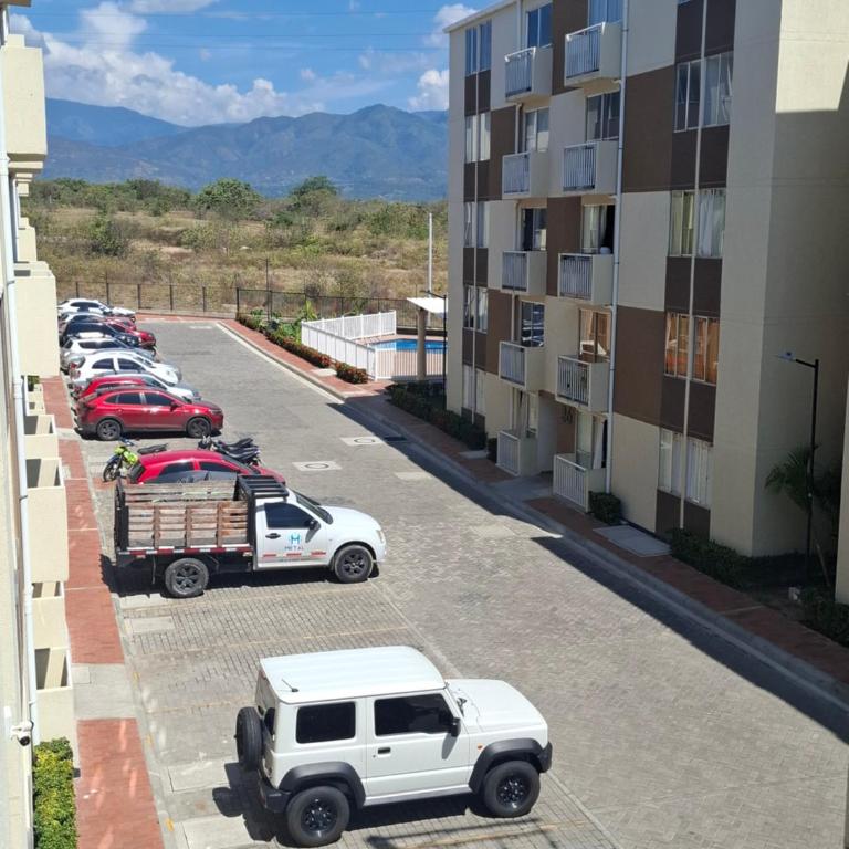 Apartamento en el Conjunto Residencial Goya - Apartamento de 3 dormitorios - 2