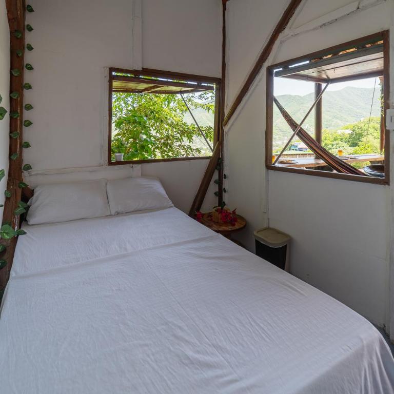 Tamarindo Beach hostel - Habitación Doble con vistas al mar - 1