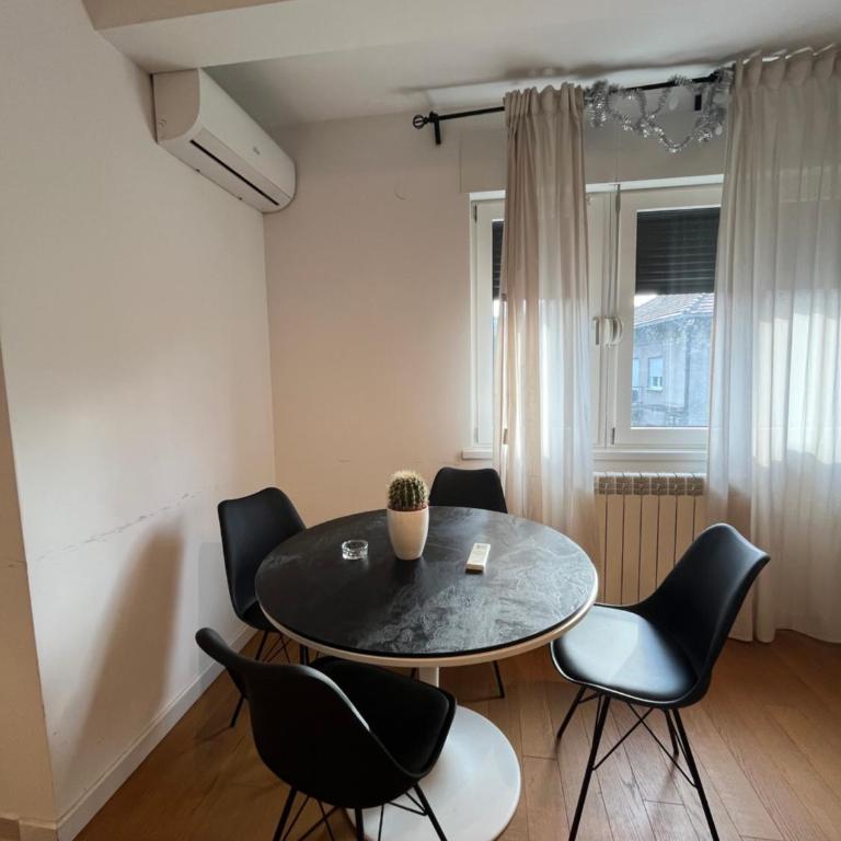 Forest Nook FREE GARAGE - One-Bedroom Apartment - 7
