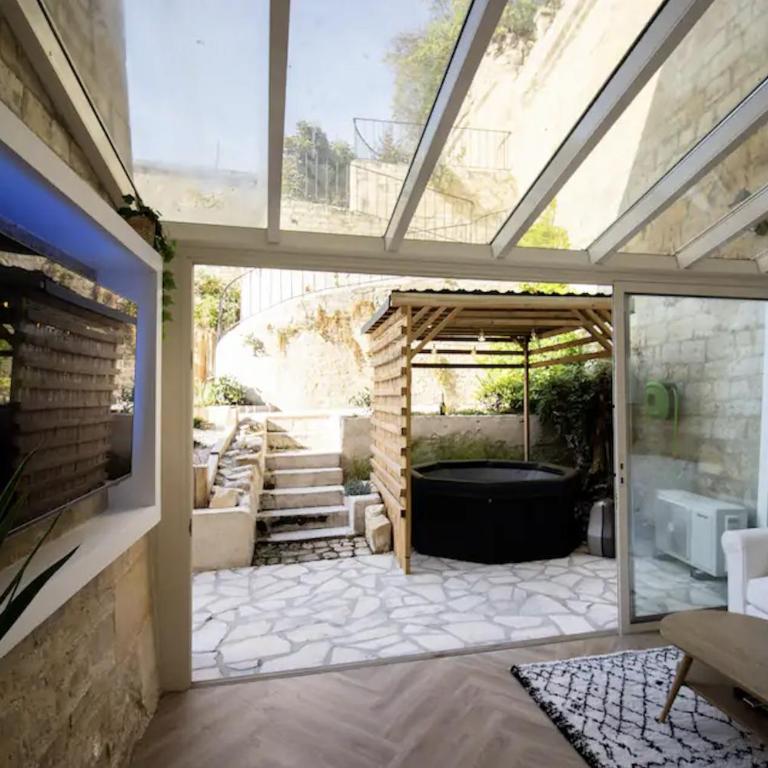 La Tour Napoléonienne et son Jacuzzi - Apartamento de 1 dormitorio - 1