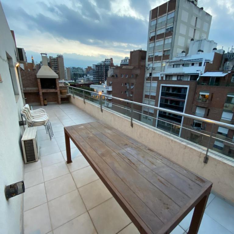 Excelente SEMIPISO vista al Buen Pastor - Apartamento de 3 dormitorios - 2