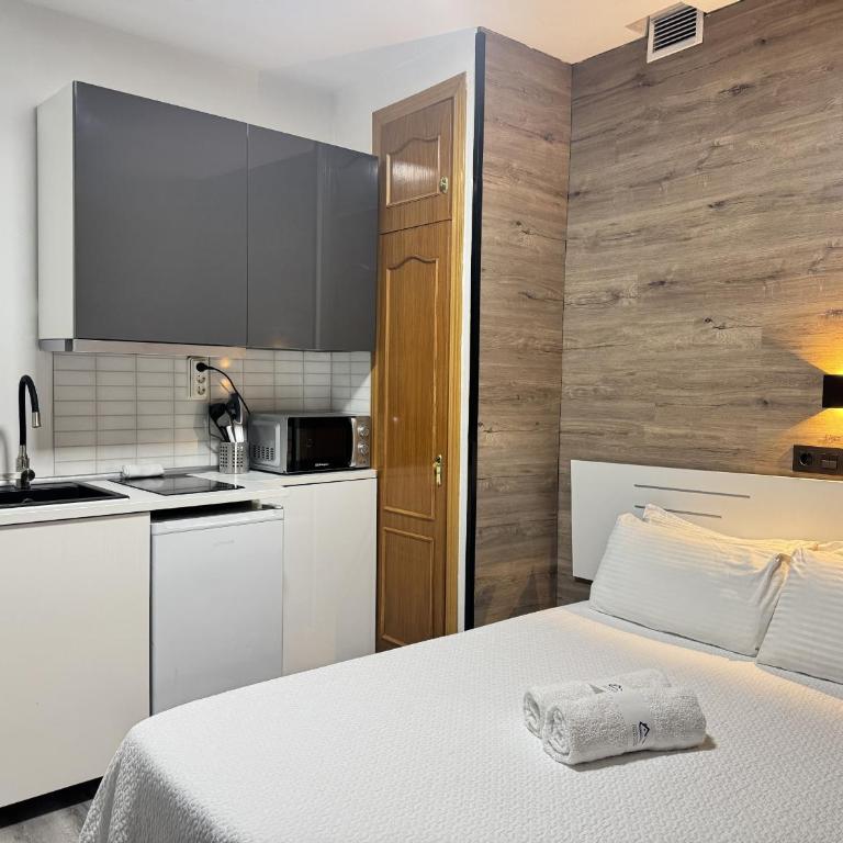 Apartamentos Day Madrid GRAN VIA I - Habitación Doble - 1