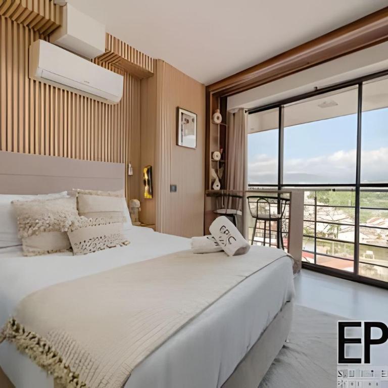 Epic Suite 501 Deluxe Airport - Suite - 1