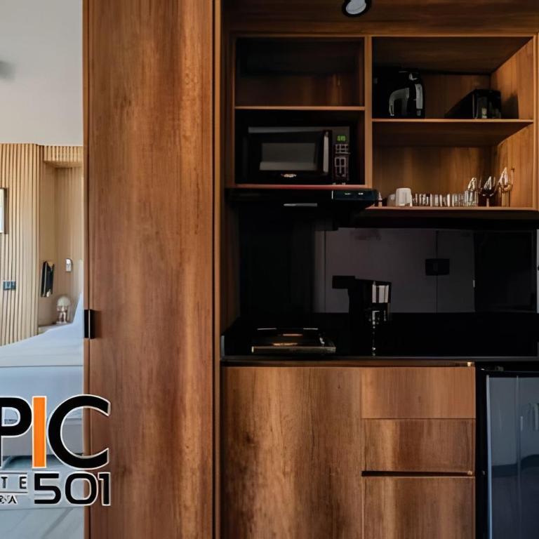 Epic Suite 501 Deluxe Airport - Suite - 23