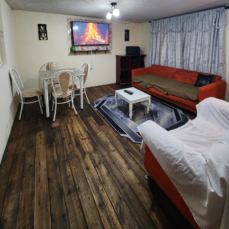 Departamento Completo Confortable - Apartamento de 2 dormitorios con balcón - 1