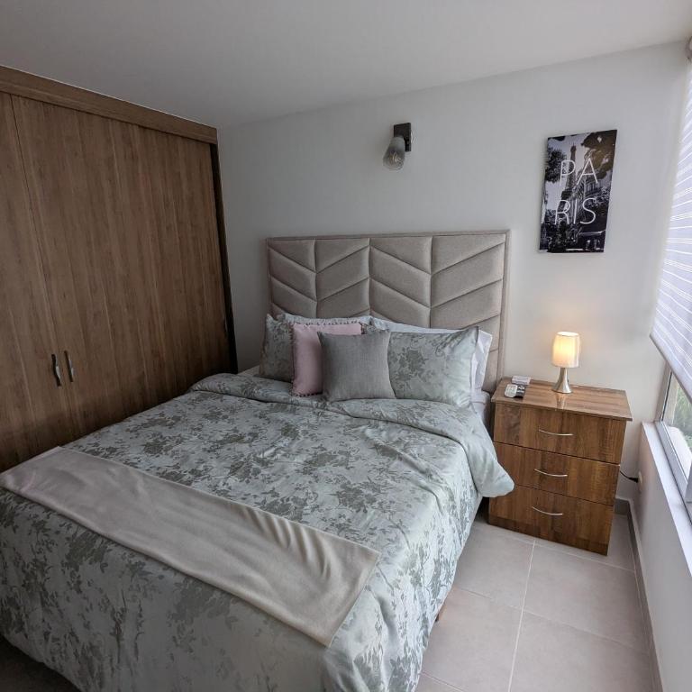 Lindo Apartamento al Sur de Cali, Cali - Three-Bedroom Apartment - 12