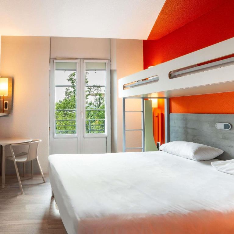 Ibis Budget Strasbourg Centre Gare - Chambre Triple avec 1 Lit Double et 1 Lit Superposé - 1