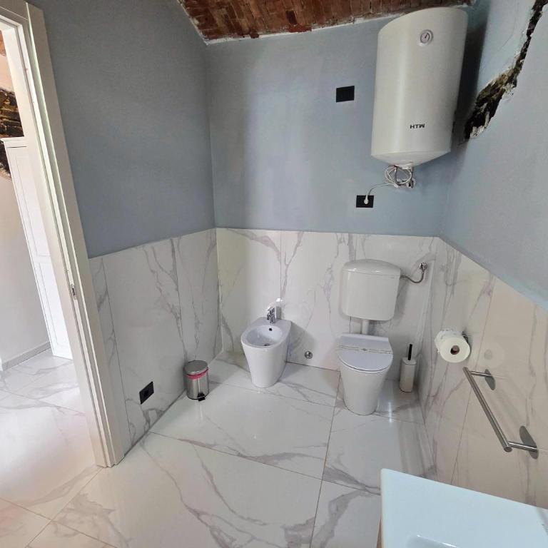 Affittacamere Guest House Girò - Camera Matrimoniale con Bagno Privato - 15
