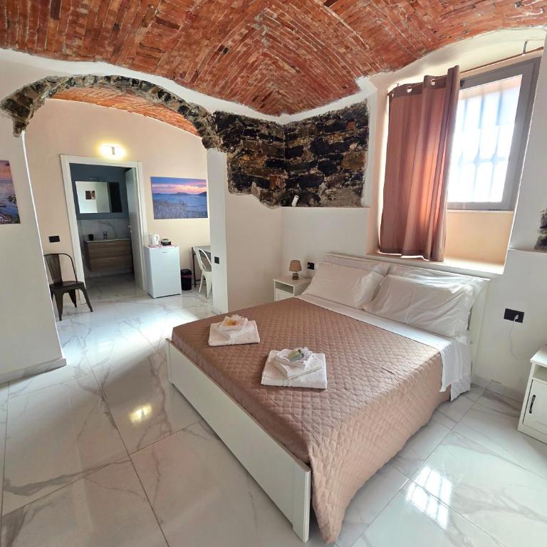 Affittacamere Guest House Girò - Camera Matrimoniale con Bagno Privato - 10