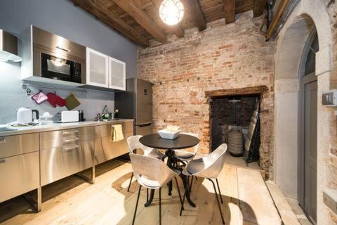 Palazzetto San Marco - One-Bedroom Apartment with View - 4