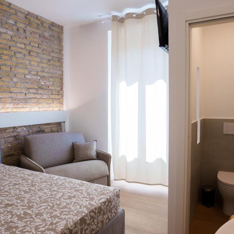 Castle Suite Borgo - Camera Doppia con Letti Singoli con Bagno Privato - 2