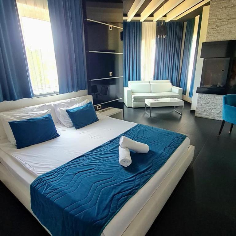 Sokoterme Hotel - Deluks Dvokrevetna Soba sa Bračnim Krevetom i Balkonom - 1