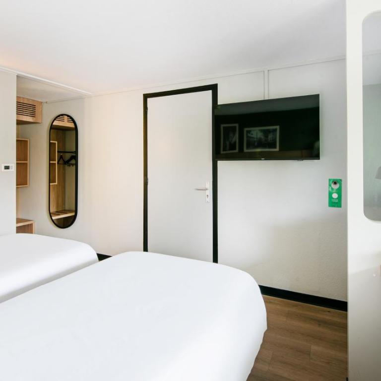 Campanile Prime - Aix-en-Provence Sud - Pont de l'Arc - Chambre Standard - 2 Lits Simples - 6
