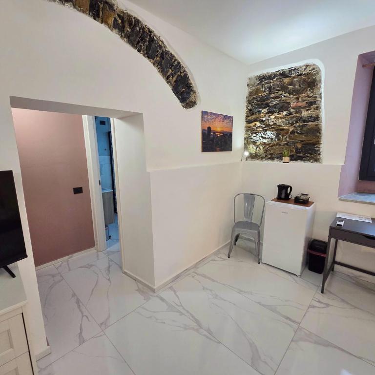Affittacamere Guest House Girò - Camera Matrimoniale con Bagno Privato - 4