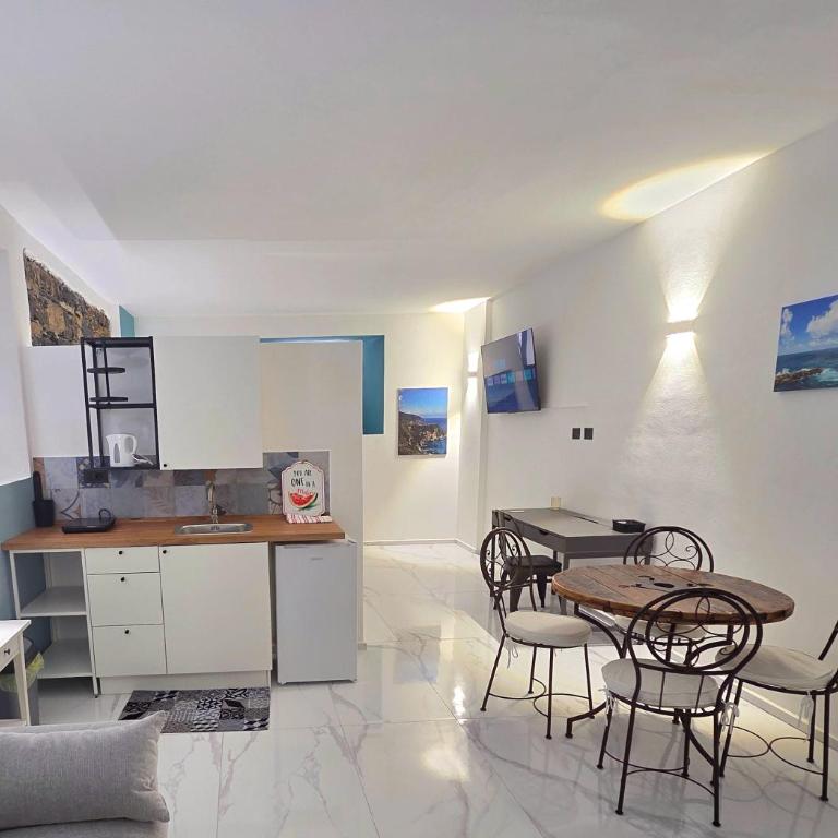 Affittacamere Guest House Girò - Monolocale Familiare - 1