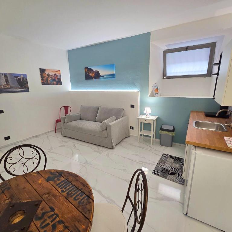 Affittacamere Guest House Girò - Monolocale Familiare - 5