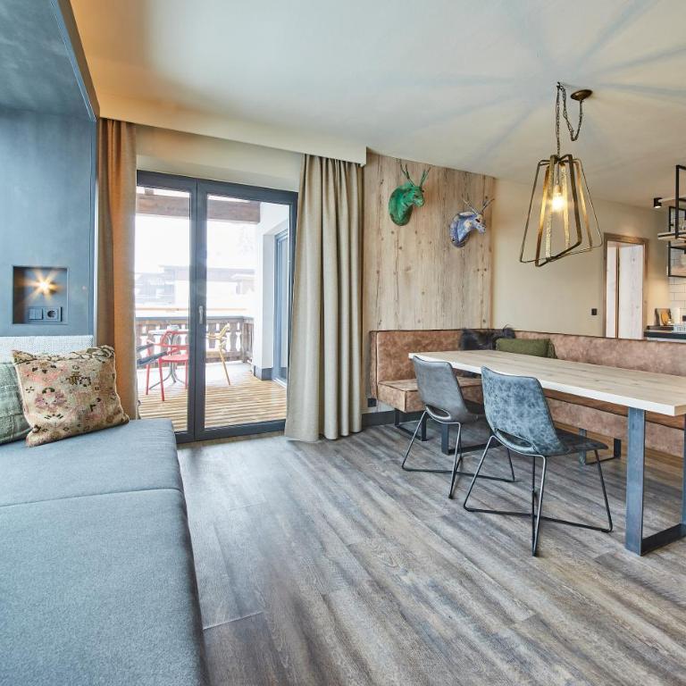 THOMSN Central Hotel & Appartements - Standard Apartment mit 1 Schlafzimmer und Bergblick - 1