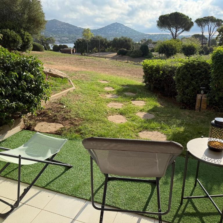T2 Saint-Raphaël, Cap Esterel village, vue mer, rez de jardin - Apartment mit 1 Schlafzimmer - 1