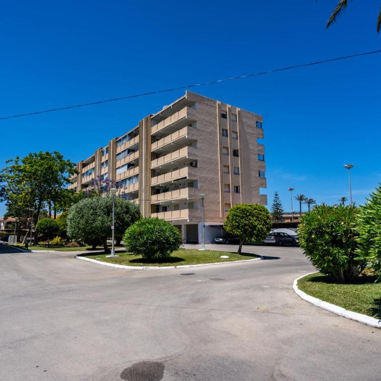 3 bedroom holiday apartment nearby arenal javea - Apartamento de 3 dormitorios - 24