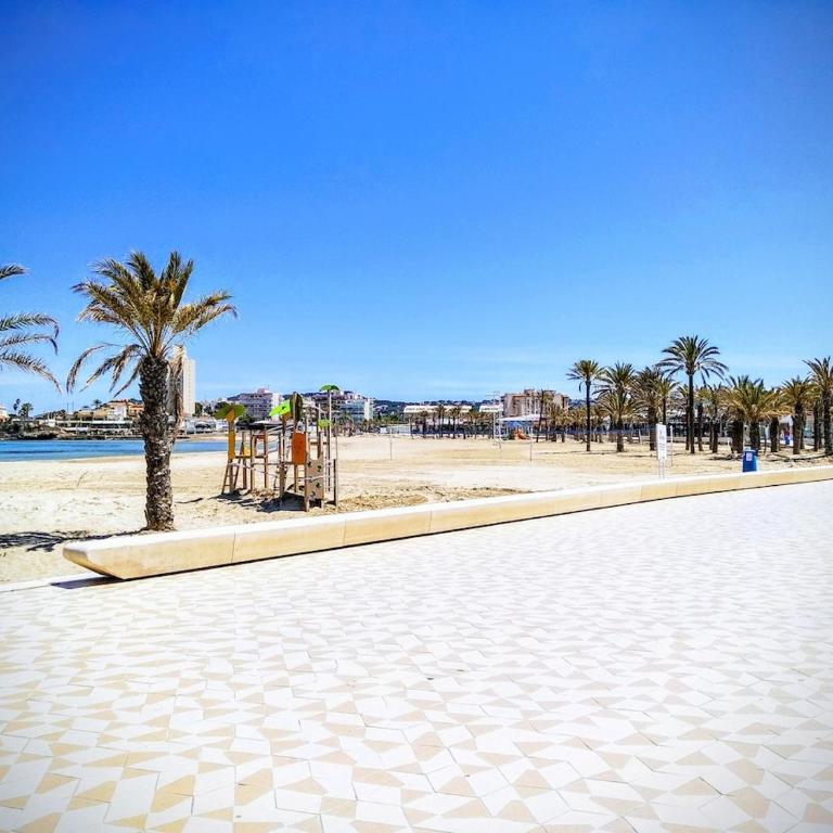 3 bedroom holiday apartment nearby arenal javea - Apartamento de 3 dormitorios - 1