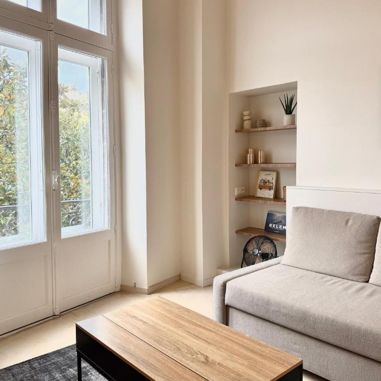 Coeur de Ville - Appartement 1 Chambre - Vue sur Ville - 8
