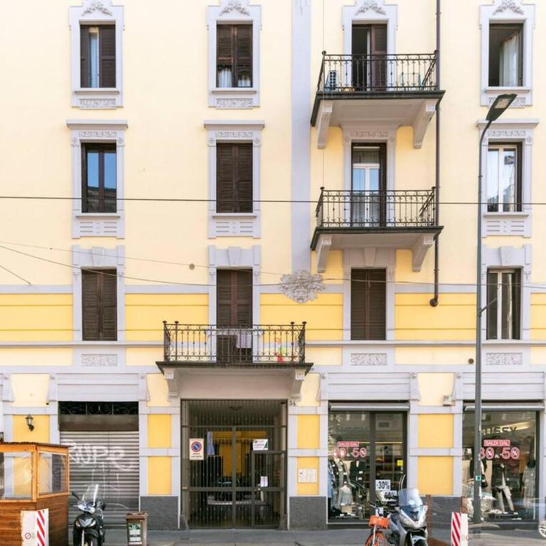 CHARMING COURTYARD HOUSE in the heart of Milan - One-Bedroom Apartment - 11