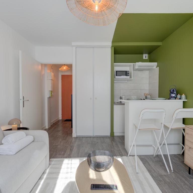 Studio Cosy - 100m Gare de Tours - Idéal - Studio with Sofa Bed - 2