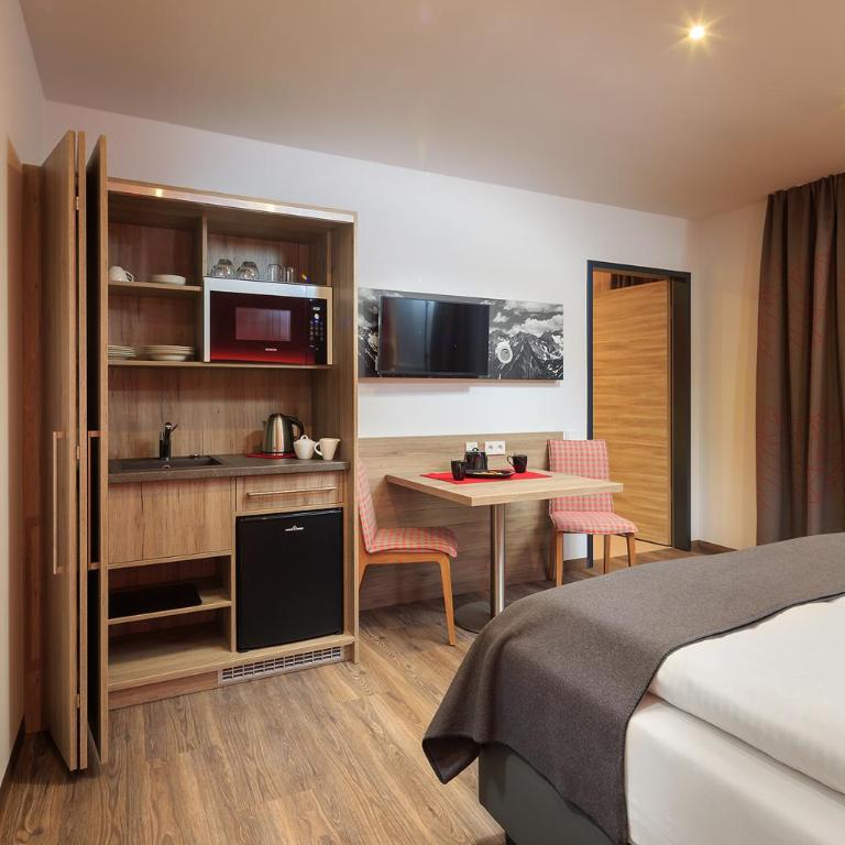 Allgäu Art Hotel - Camera Familiare (4 Adulti) - 4