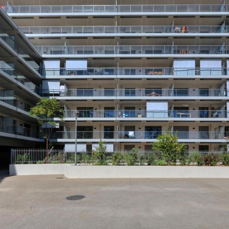 Les Lumières du Cinquième , 2 chambres , clim , wifi , Cap3000 à pied , parking - Appartement 2 Chambres - 25
