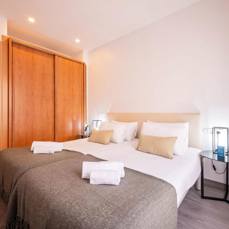 Sweett - Casa Fira - Two-Bedroom Apartment - 10