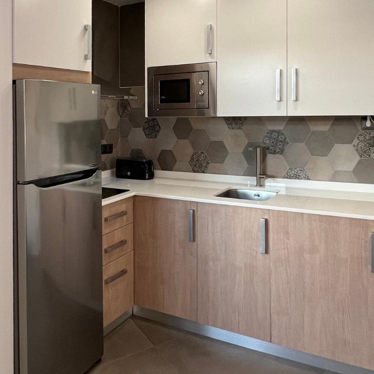 Cozy Modern Apartment with Pool in Nerja - Apartamento con vistas a la piscina - 14