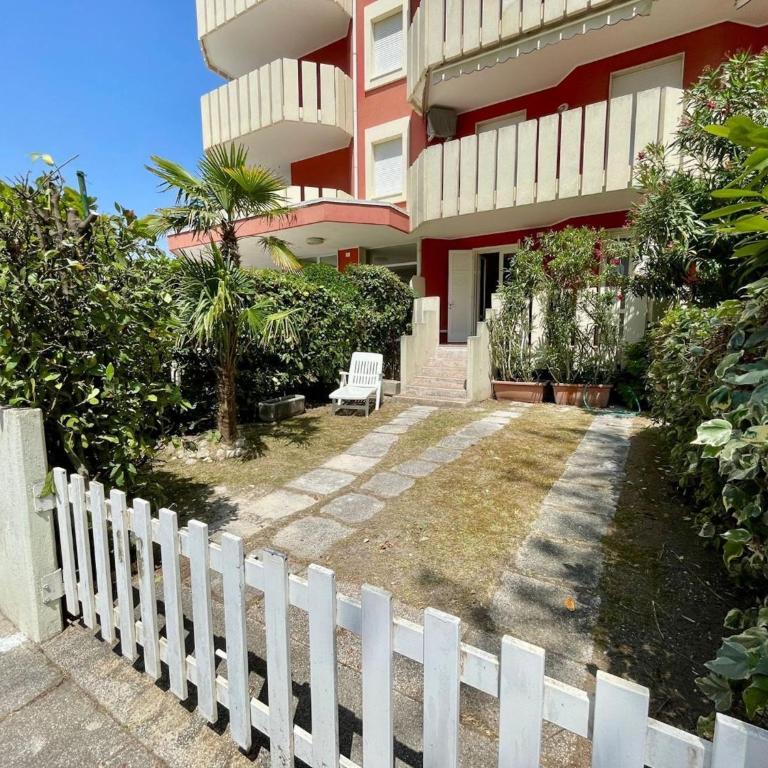 Apartment with garden and pool - Appartamento - 1
