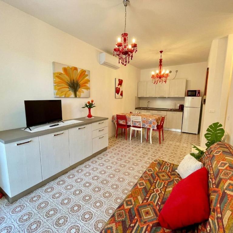 Apartment with garden and pool - Appartamento - 3