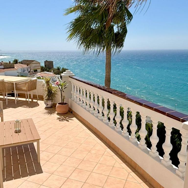 Fantastic Sea Views Sun Lounge - Apartamento de 2 dormitorios - 30