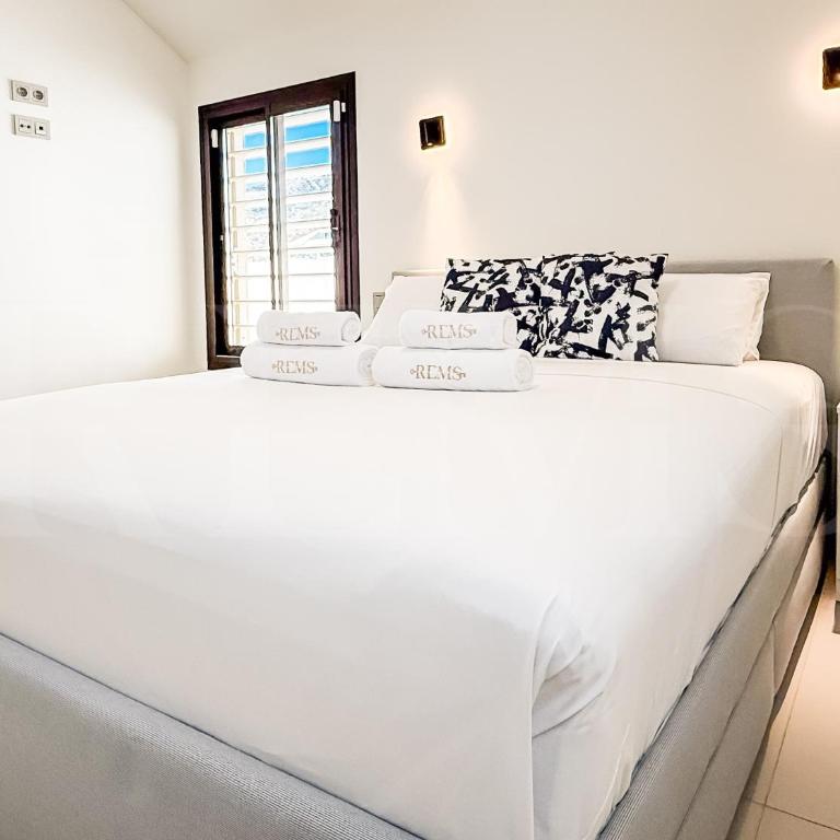 Seaview gem with terrace, hot tub and pool REMS - Apartamento de 3 dormitorios - 22