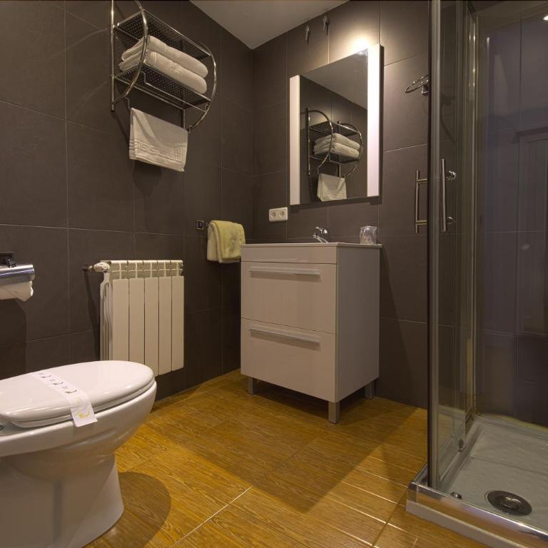 Hostal Misericordia - Habitación Doble con baño privado - 2 camas - 2
