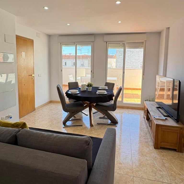 UIM Mediterraneo ATICO Poeta 8 Wifi - Two-Bedroom Apartment - 16