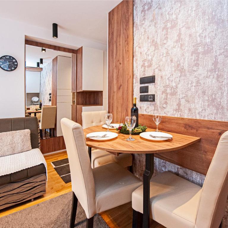 Studio Kruna Kopaonik - Studio with Mountain View - 10