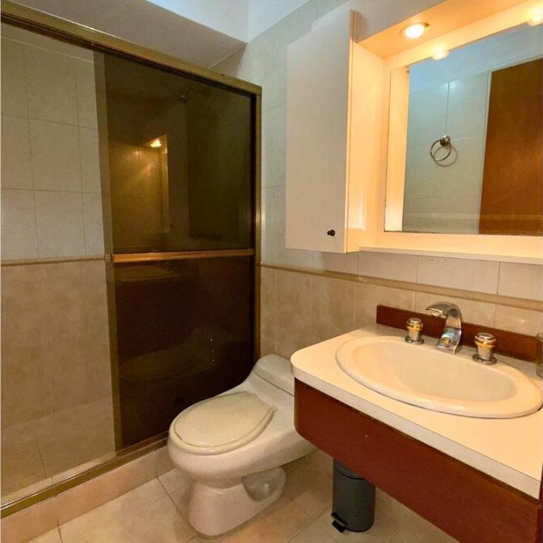 Apartment in Campo Alegre Chacao - Privileged Location - Apartamento de 2 dormitorios - 11