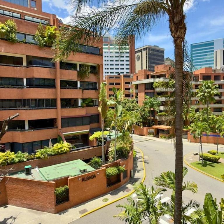 Apartment in Campo Alegre Chacao - Privileged Location - Apartamento de 2 dormitorios - 17