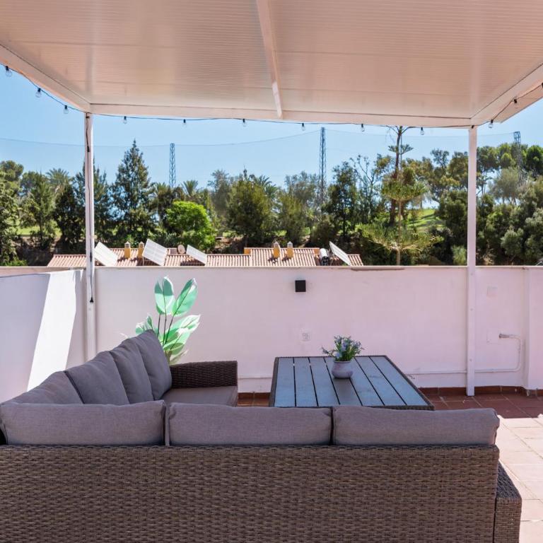 Jardines Torrequebradas By Alfresco Stays - Two-Bedroom Apartment with Terrace and Sea View - 11