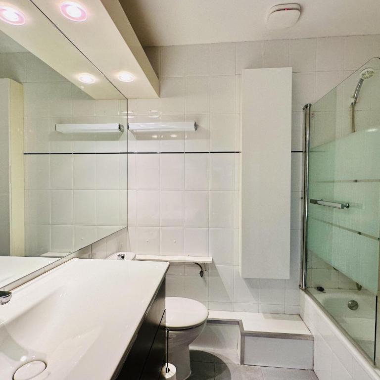 ALMADRABAPLATJA , GRAN JARDÍN EN RESIDENCIA PRIVADA Y TRANQUILA, ACCESO DIRECTO A LA PLAYA ALMADRABA. - ES-258-151 - Apartment - 30