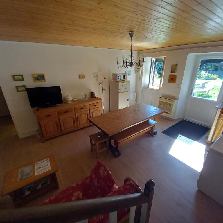 Gite de la Pierre Percée - Maison de Vacances 3 Chambres - 6