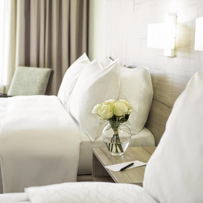 Pullman Santiago Vitacura - Habitación Doble Superior con 2 camas grandes - 5