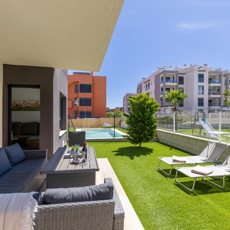 Casa Valentino - Elegant Apartment with Pool Access & Sunny Terrace - Apartamento con balcón - 18