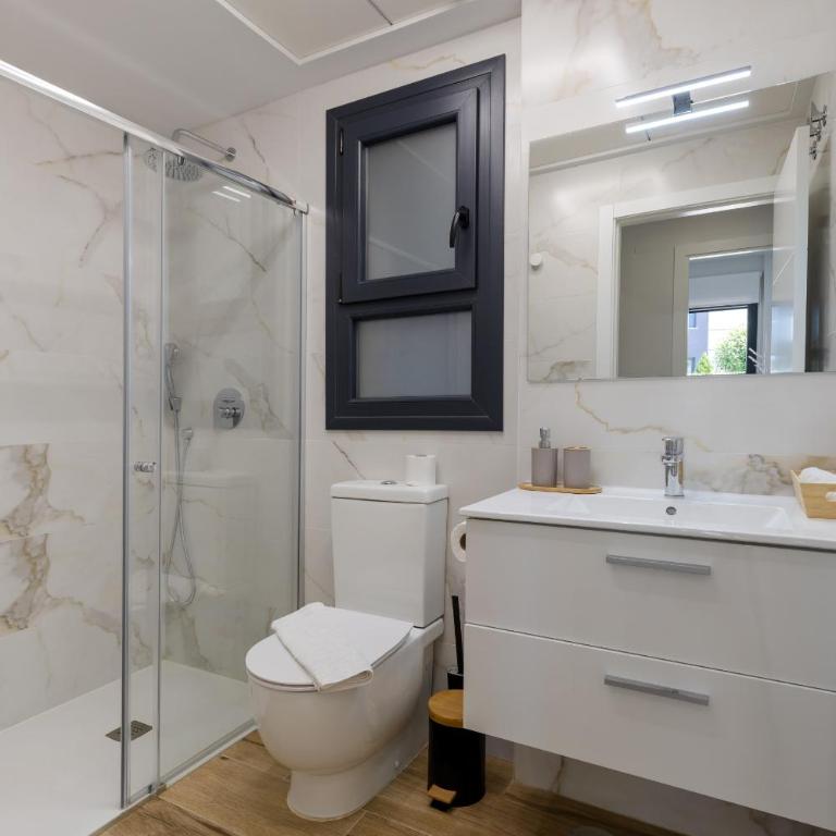 Casa Valentino - Elegant Apartment with Pool Access & Sunny Terrace - Apartamento con balcón - 29