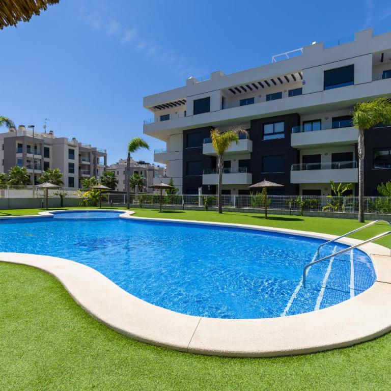 Alicia - Chic and Elegant Apartment with Modern Comfort - Apartamento con balcón - 18