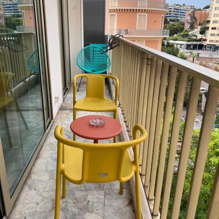 Studio next to the beach - Appartement Supérieur avec Balcon - 10