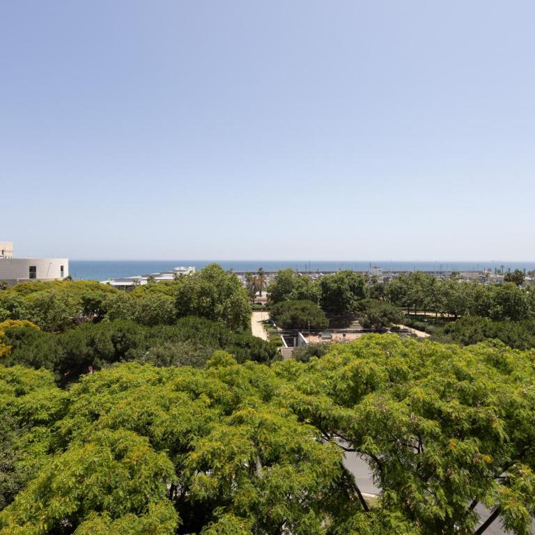Lets Holidays Apartment Sea Views in Barcelona - Two-Bedroom Apartment with Sea View - 33